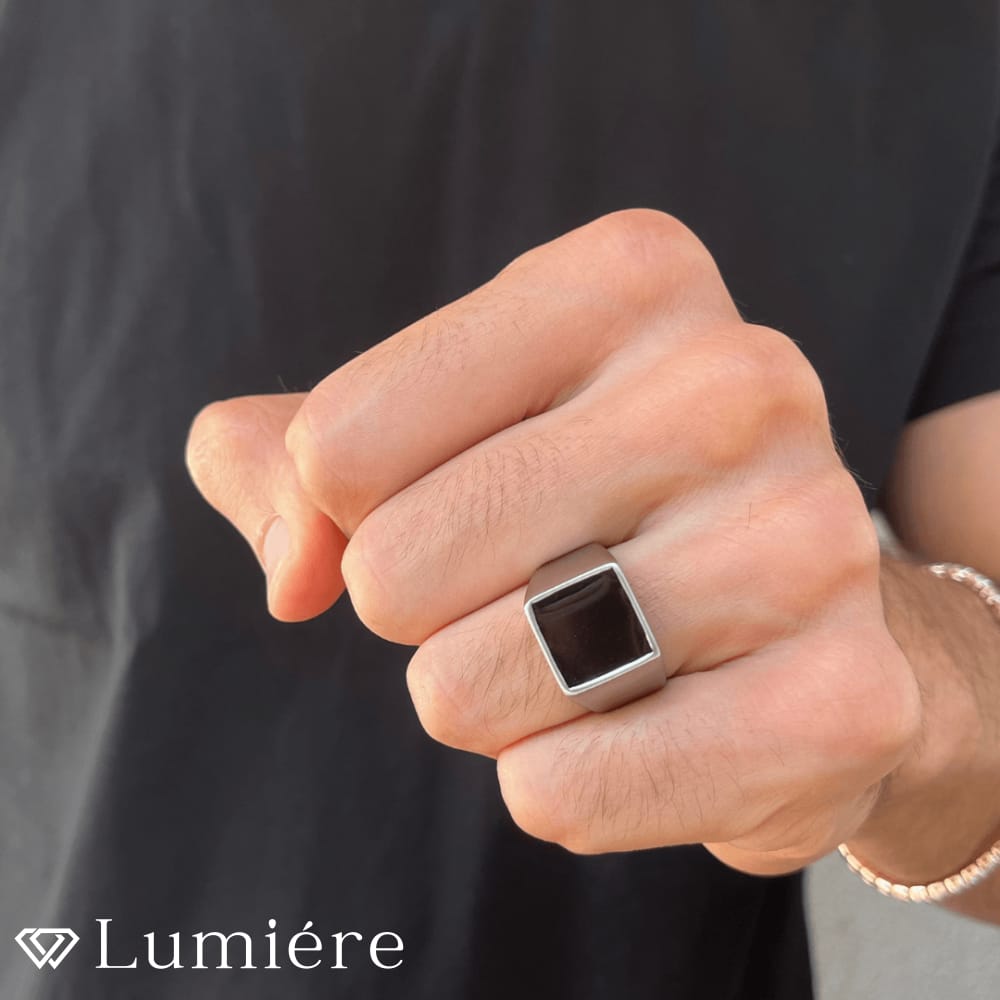 Lumiére טבעת אבן שחורה לגבר | כסף Lumiére כסף תכשיטים איכותיים לגבר
